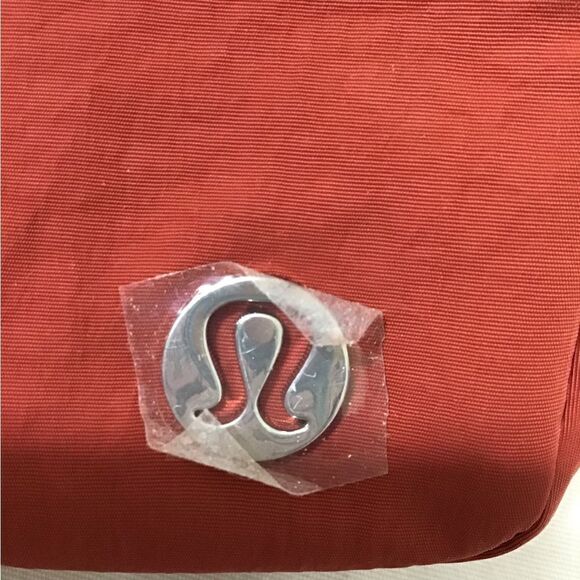 Lululemon Athletica Everywhere Belt Bag 1L - Terra Orange - Picture 7 of 8